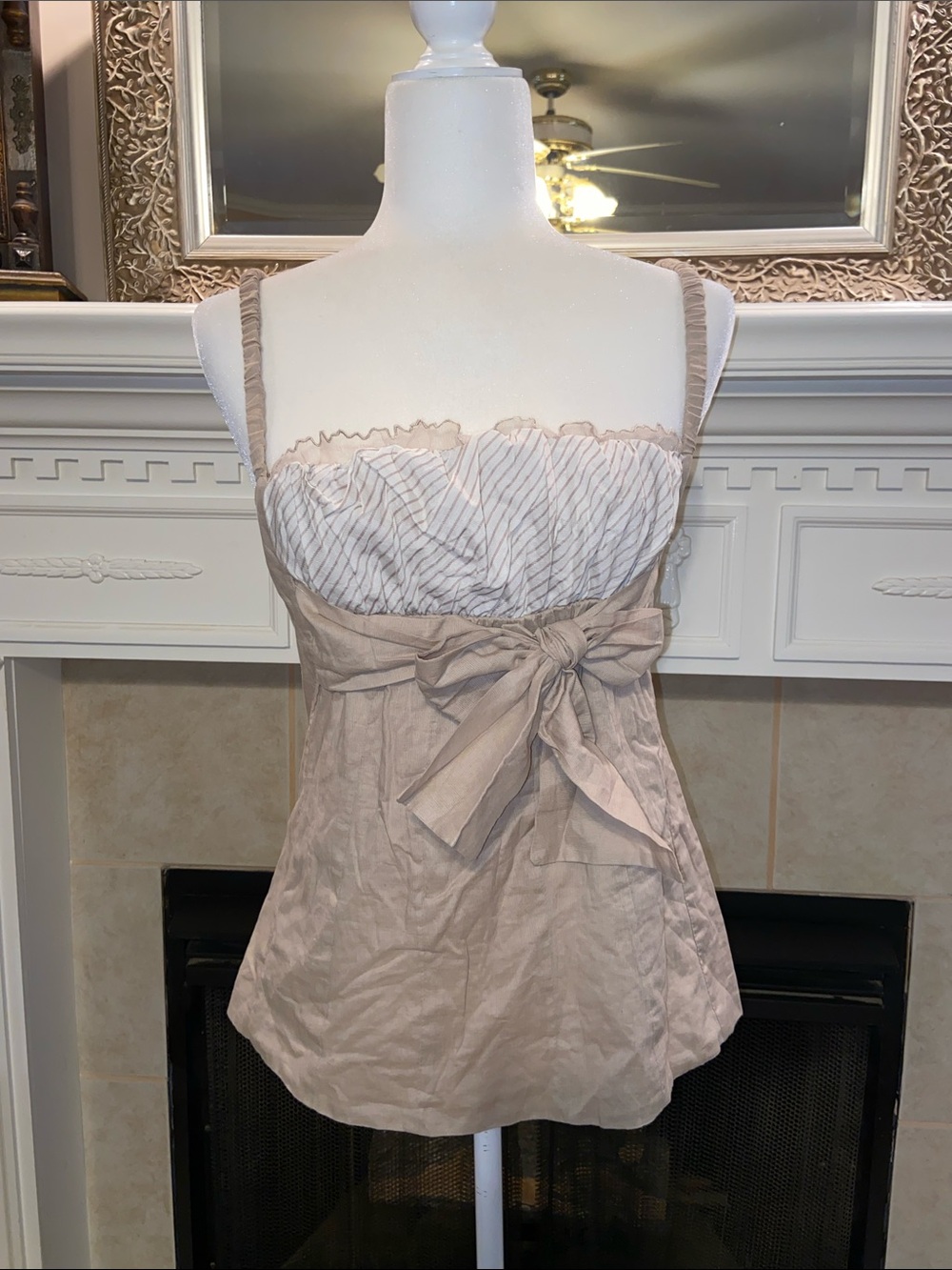 NWT Hazel and features a distinctive gathered bodice with a large bow detail